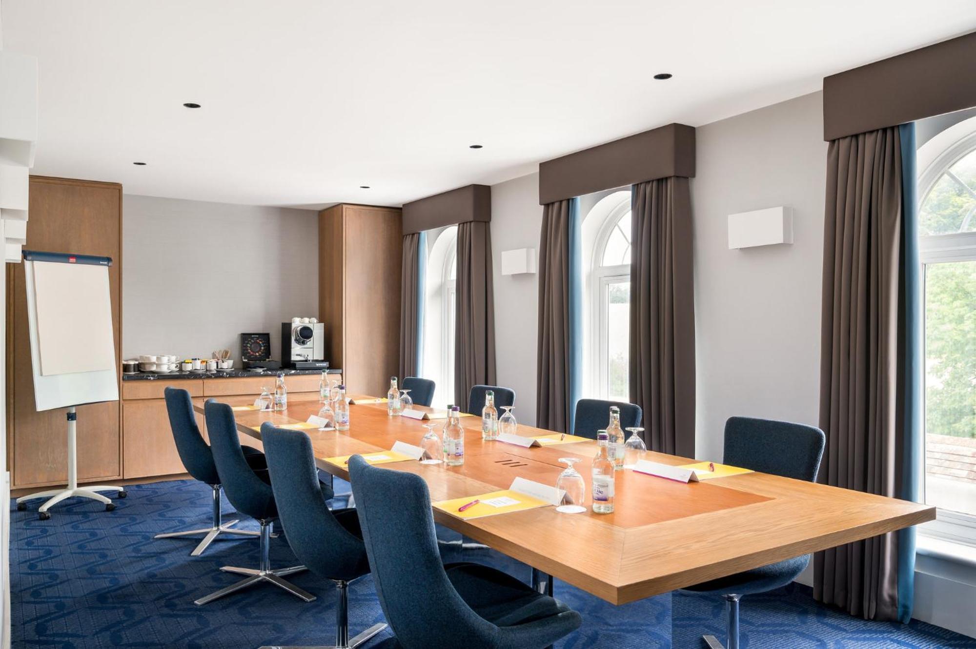 Crowne Plaza Gerrards Cross By Ihg Ξενοδοχείο Μπίκονσφιλντ Εξωτερικό φωτογραφία
