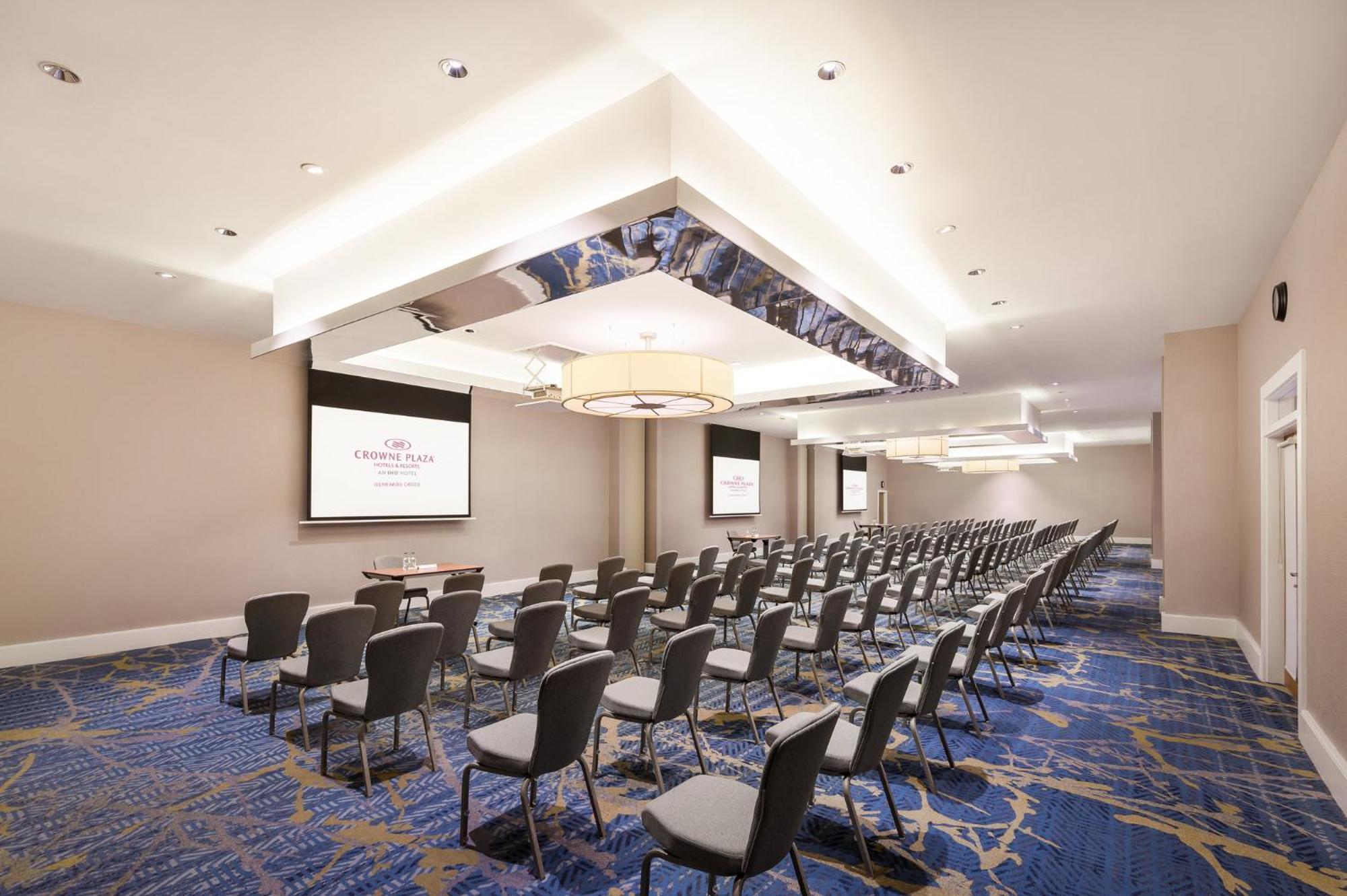 Crowne Plaza Gerrards Cross By Ihg Ξενοδοχείο Μπίκονσφιλντ Εξωτερικό φωτογραφία